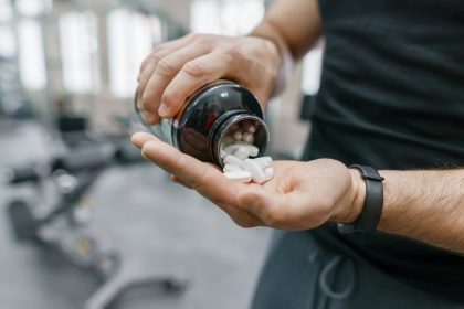Comment les compléments alimentaires influencent vos performances sportives