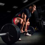 Comment faire des soulevés de terre jambes tendues